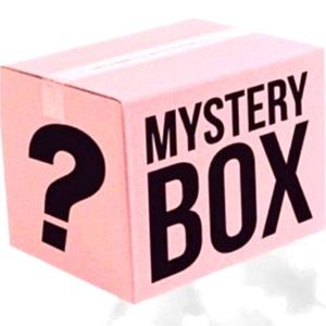 Mystery box of 4 items of clothing large & XL size for winter and summer